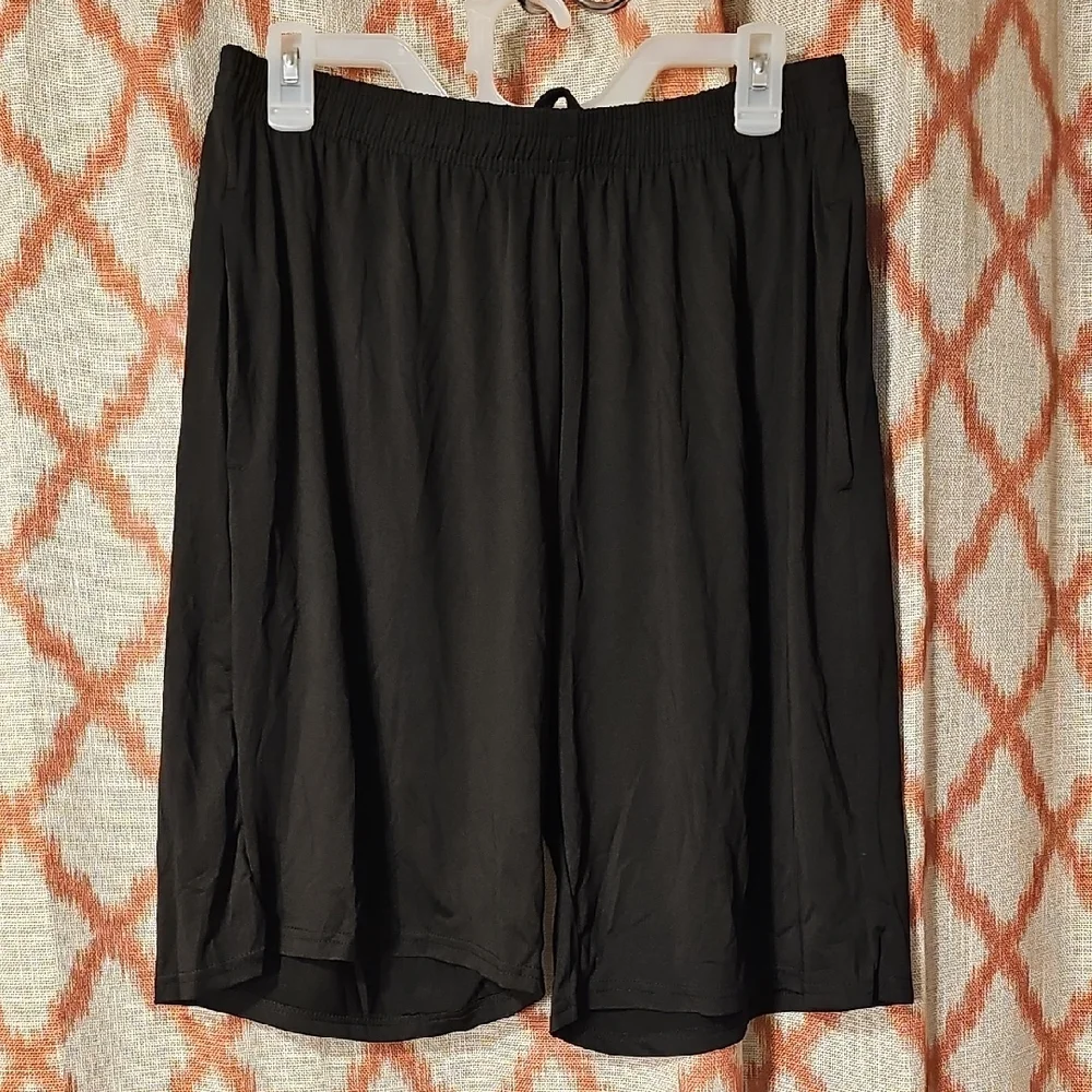 Black Basketball Shorts - Picture 1 of 3
